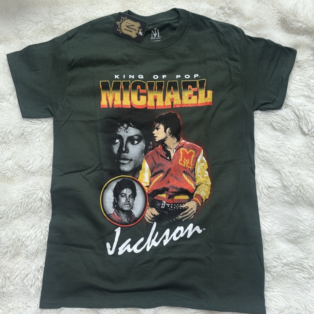 King of Pop Michael Jackson Graphic Tee ๐ - Picture 2 of 7